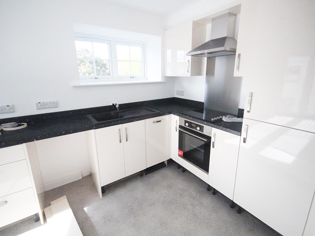2 bedroom apartment To Let in Earby - IMG_5093.jpg